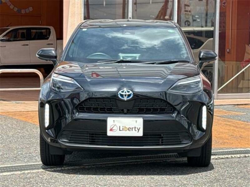 YARIS CROSS