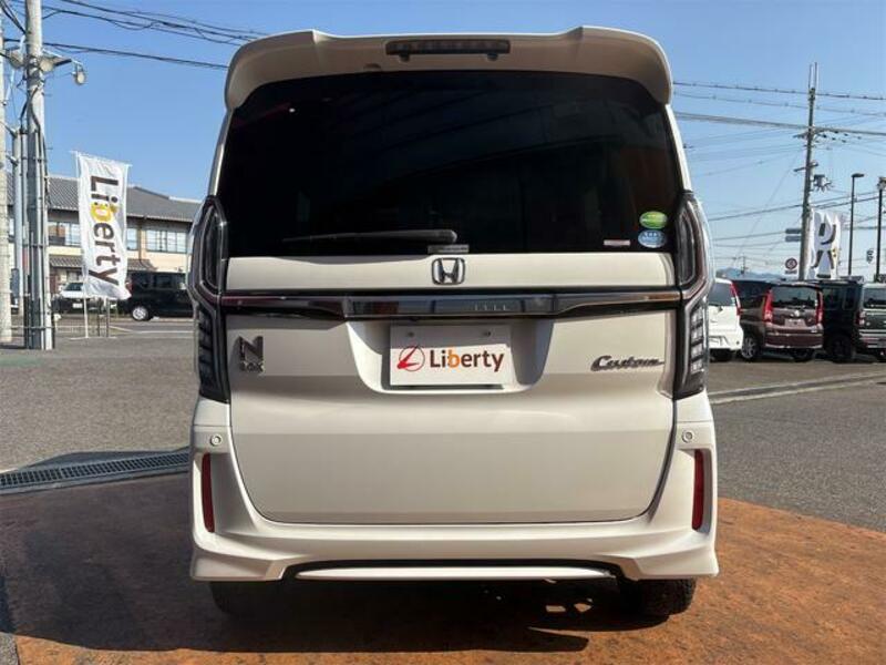 N BOX CUSTOM
