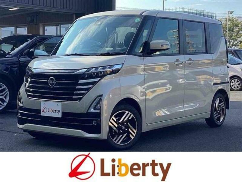 NISSAN ROOX