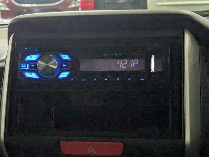 N BOX