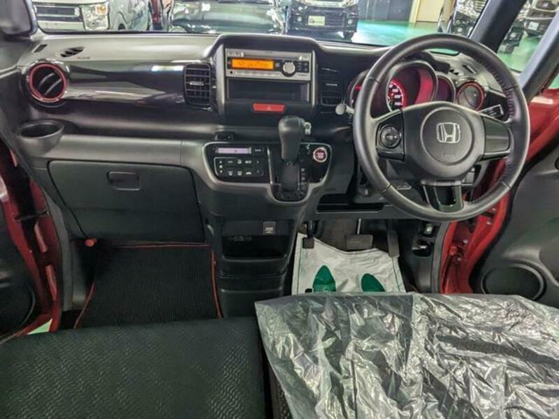 N BOX CUSTOM