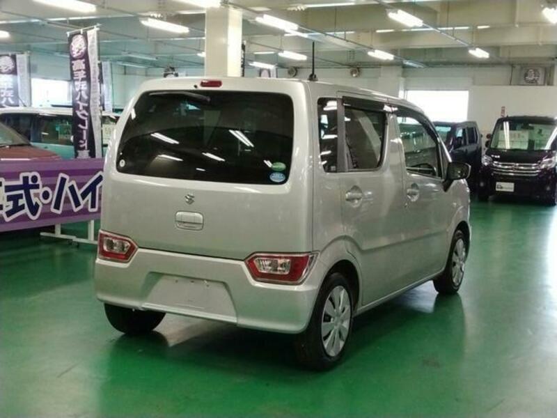 WAGON R