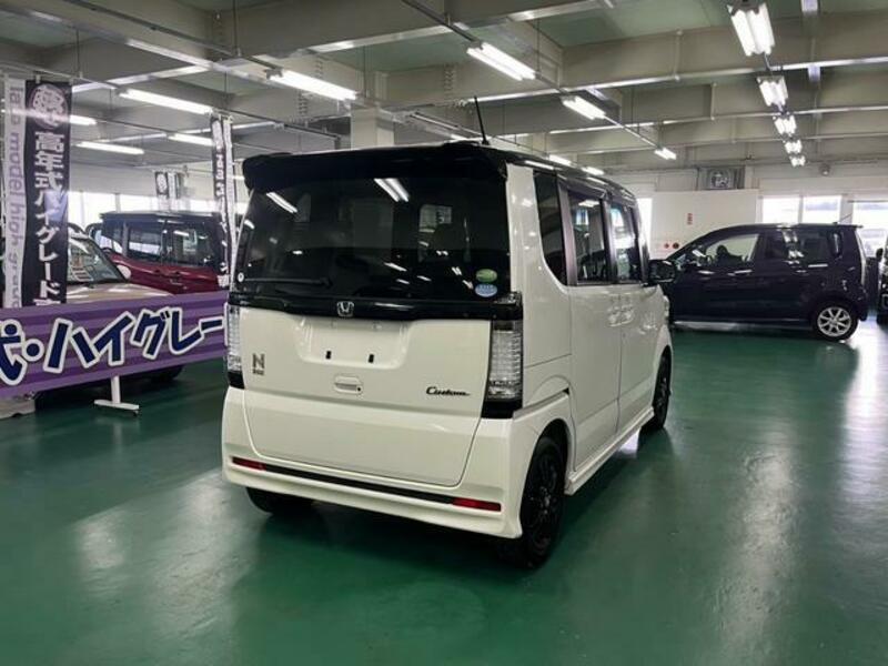 N BOX CUSTOM