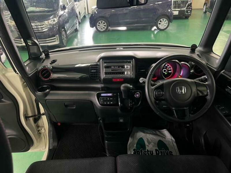 N BOX CUSTOM