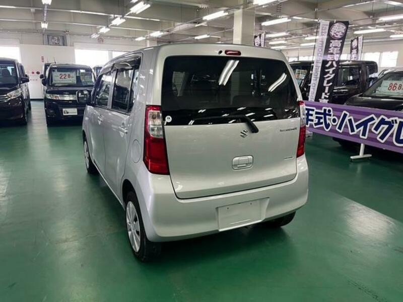 WAGON R