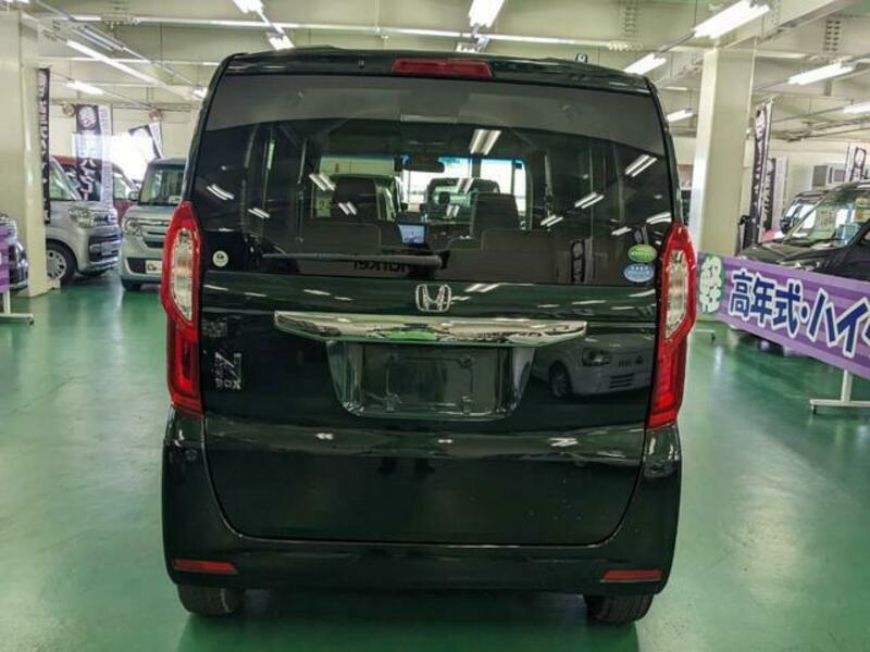 N BOX