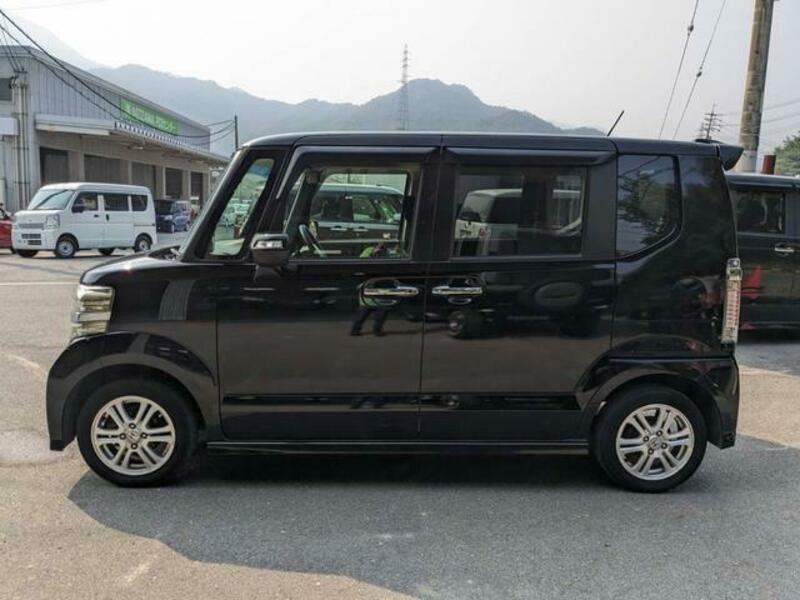 N BOX CUSTOM