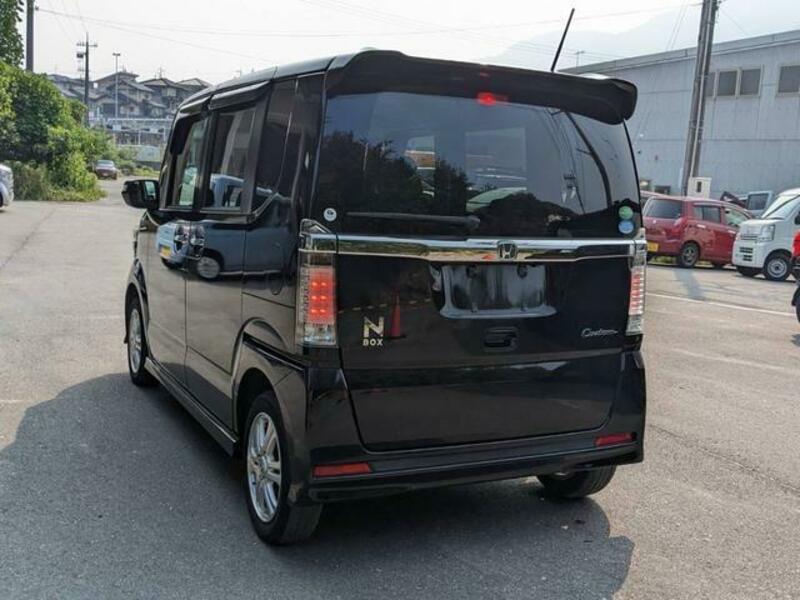 N BOX CUSTOM