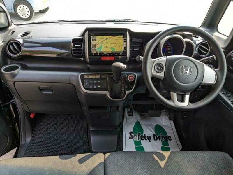 N BOX CUSTOM