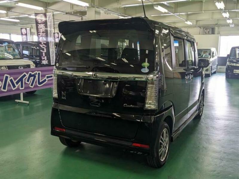 N BOX CUSTOM