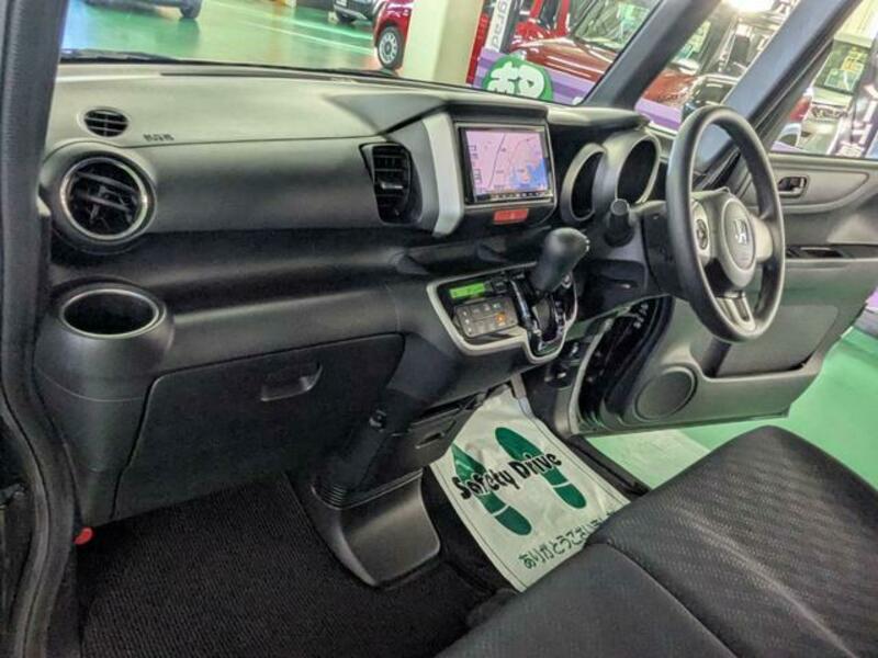 N BOX