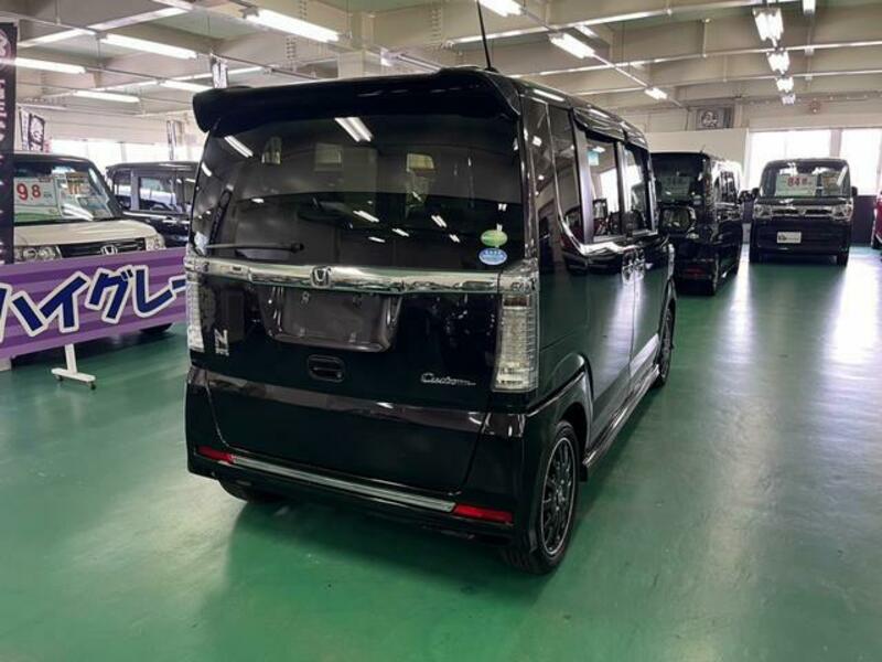 N BOX CUSTOM