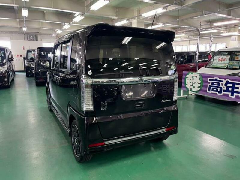 N BOX CUSTOM