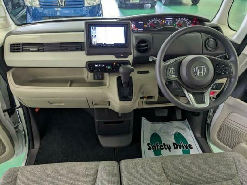 N BOX