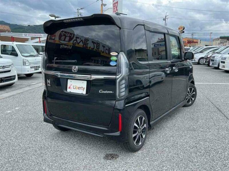 N BOX CUSTOM