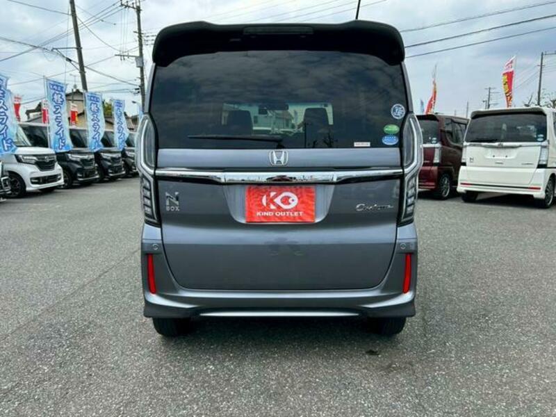 N BOX CUSTOM
