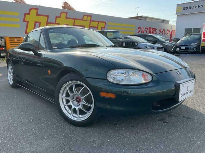 ROADSTER-0