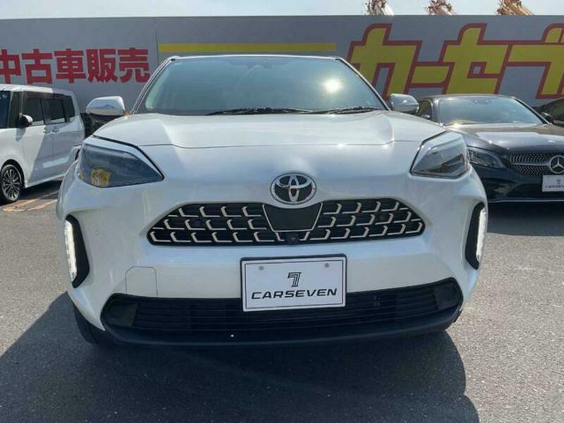 YARIS CROSS