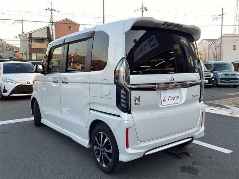 N BOX CUSTOM