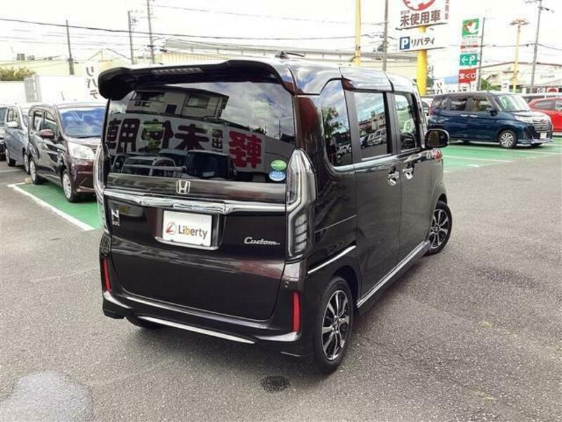 N BOX CUSTOM