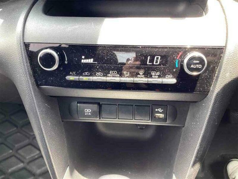 YARIS CROSS