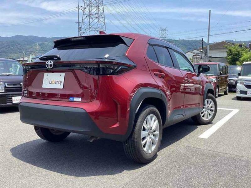 YARIS CROSS
