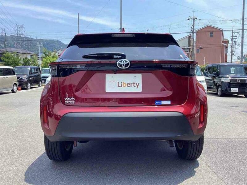 YARIS CROSS
