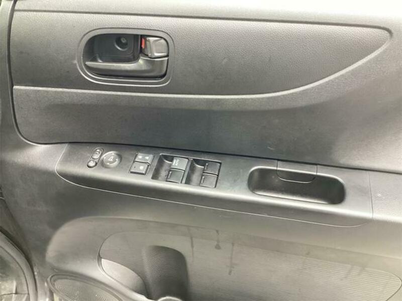 N BOX