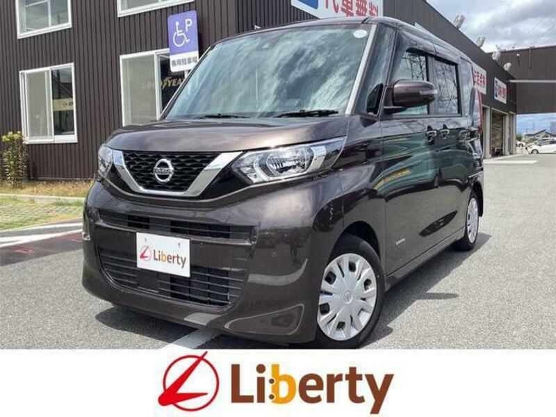 NISSAN ROOX
