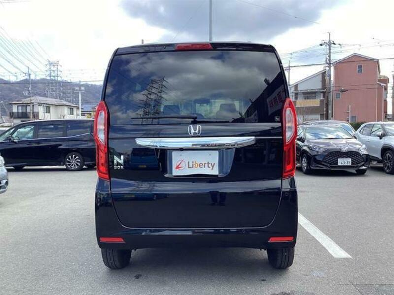 N BOX