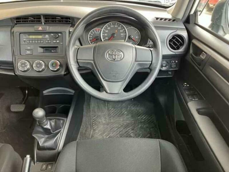 COROLLA AXIO