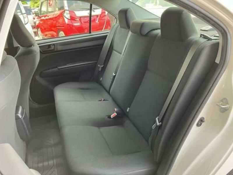 COROLLA AXIO