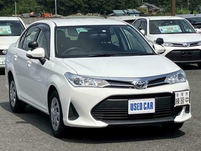 COROLLA AXIO