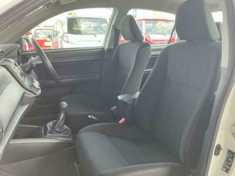 COROLLA AXIO
