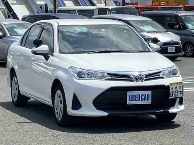 COROLLA AXIO