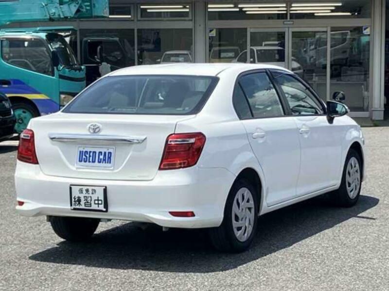 COROLLA AXIO