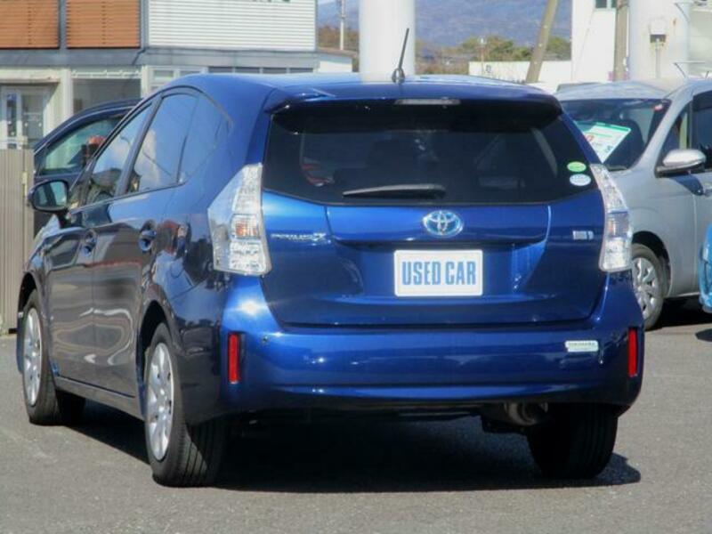 PRIUS ALPHA