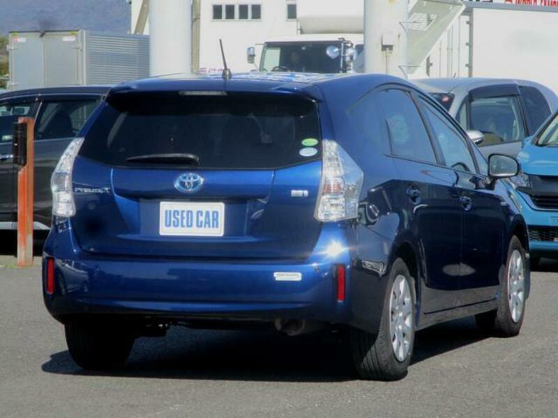 PRIUS ALPHA