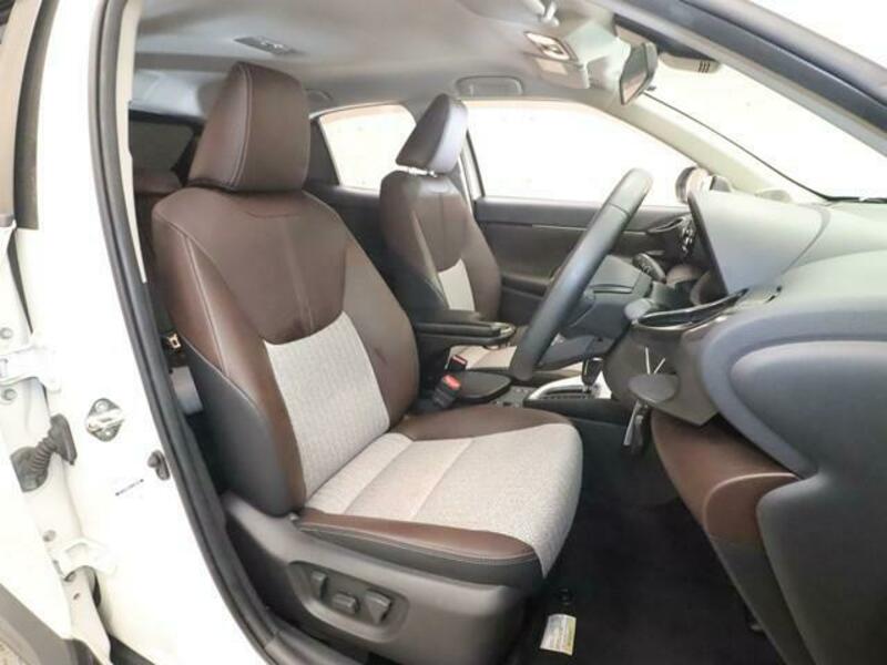 YARIS CROSS