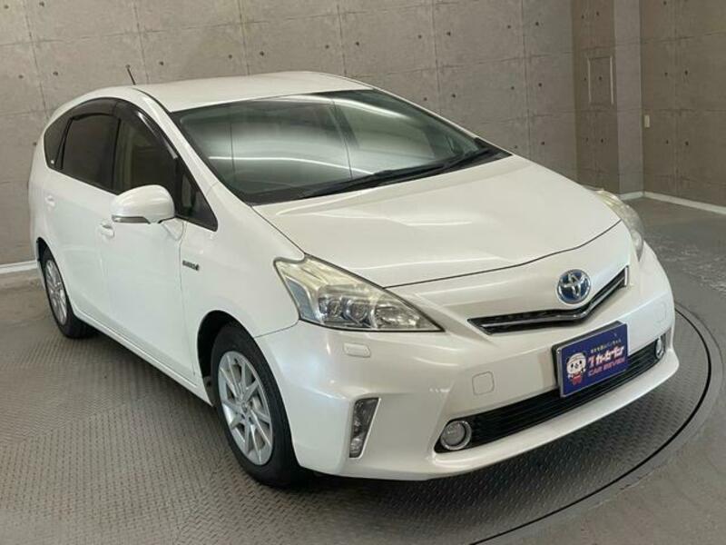 PRIUS ALPHA