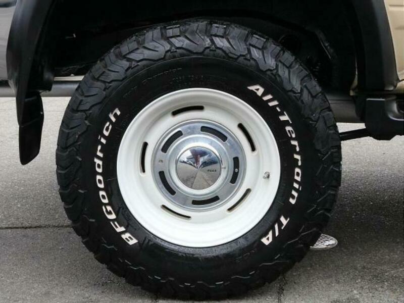 HILUX SURF