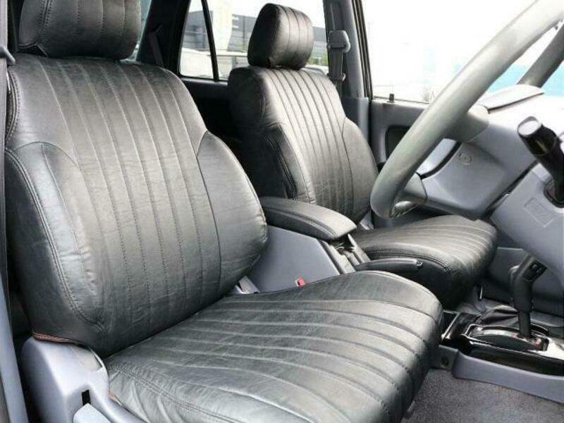 HILUX SURF