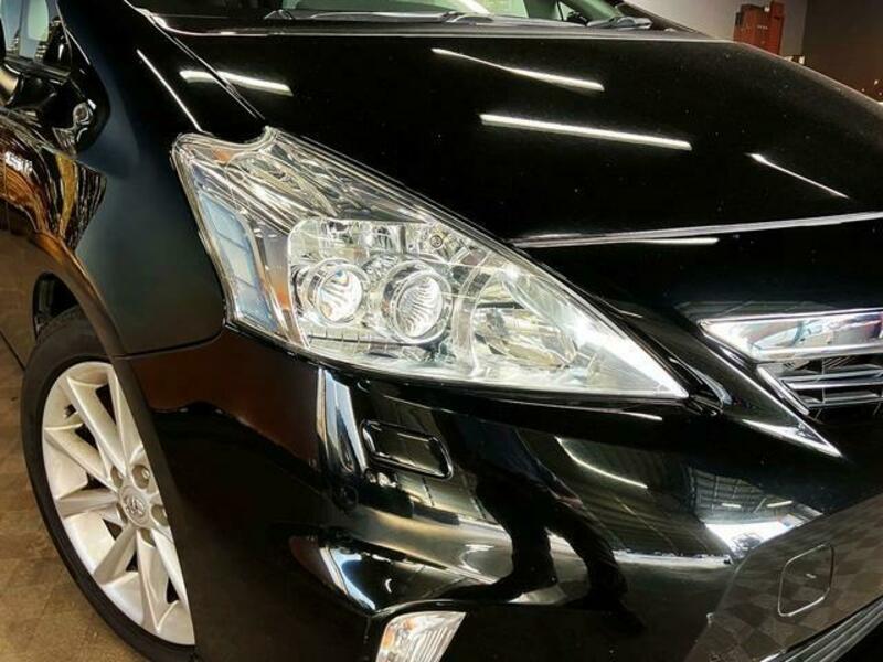 PRIUS ALPHA