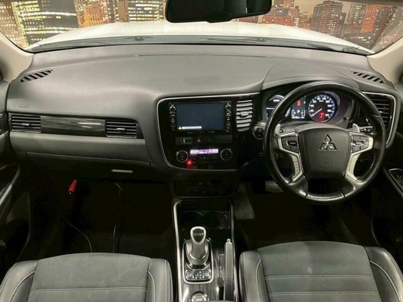 OUTLANDER PHEV