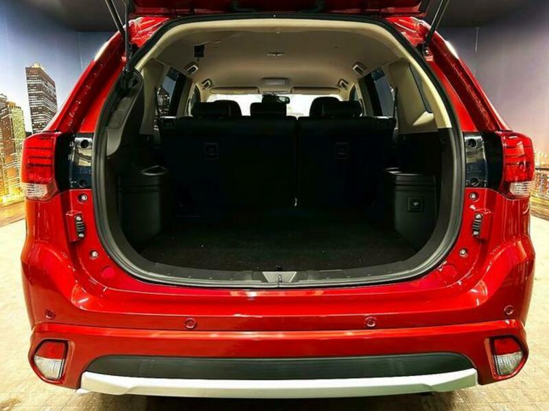 OUTLANDER PHEV