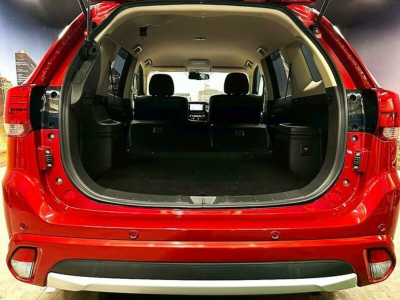OUTLANDER PHEV
