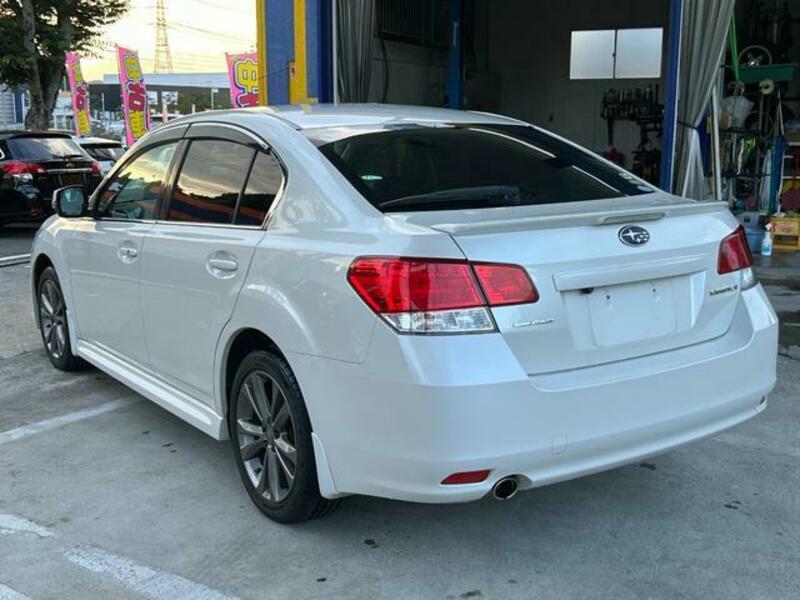 LEGACY B4