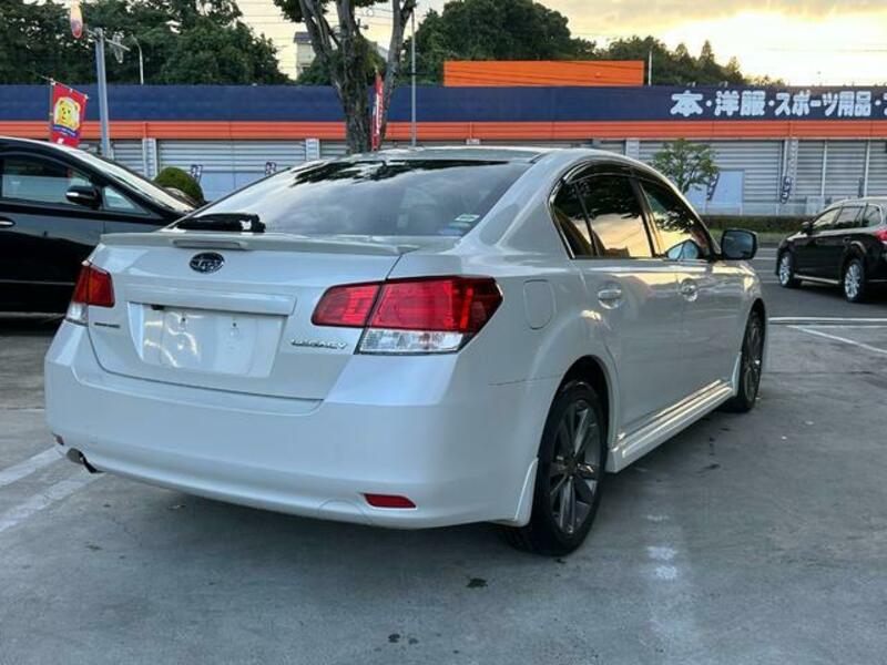 LEGACY B4