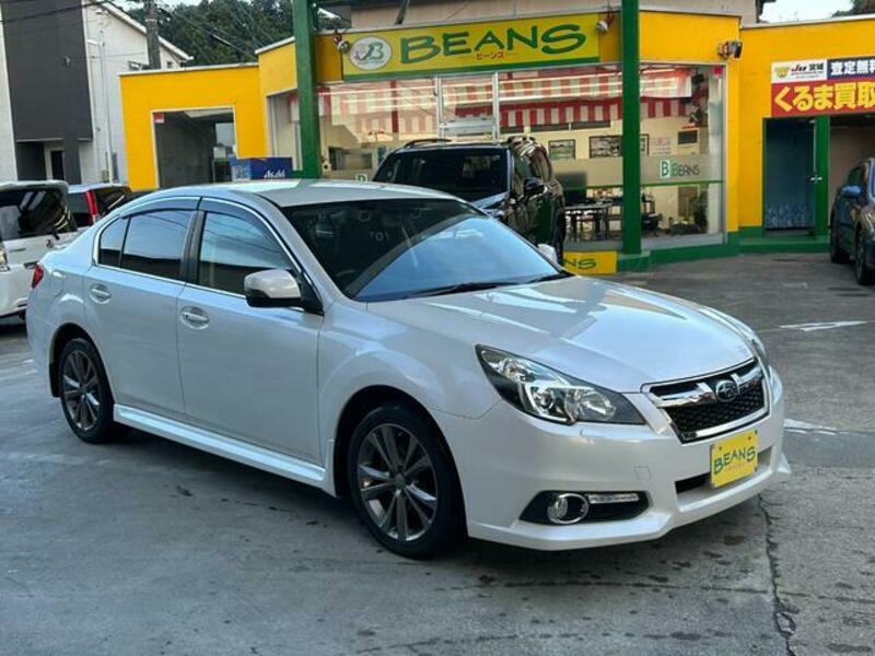 SUBARU LEGACY B4