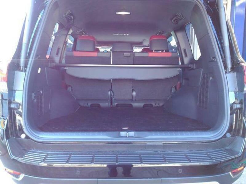LAND CRUISER